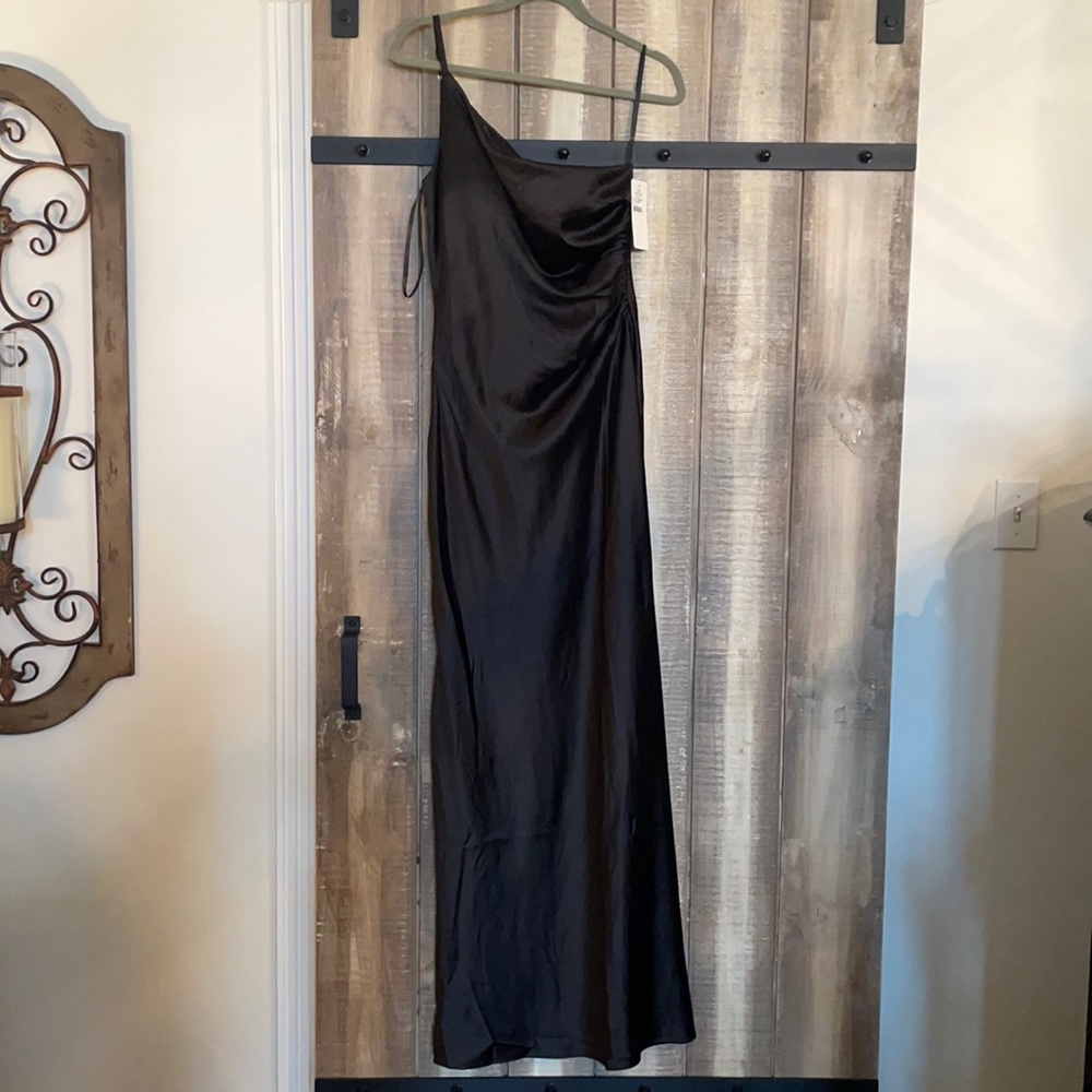 Revelry Bridesmaid Dress - Jade Satin One Shoulder Dress. Size 8. NWT